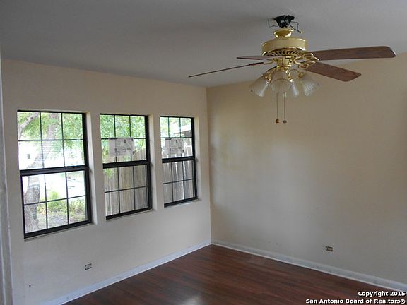 5th image of 731 John Adams Dr