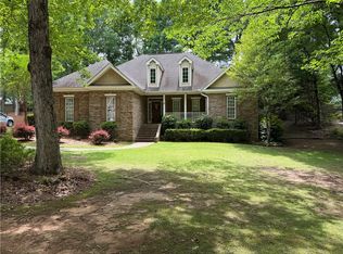 511 Winterburn Ave, Opelika, AL 36801