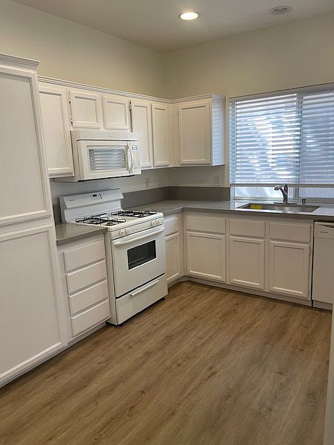 1st image of 1429 Muinos St