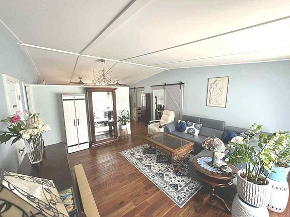 4th image of 804 Oriole Dr