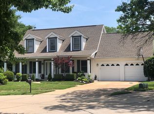 166 Benedictine Ct, Florissant, MO 63031