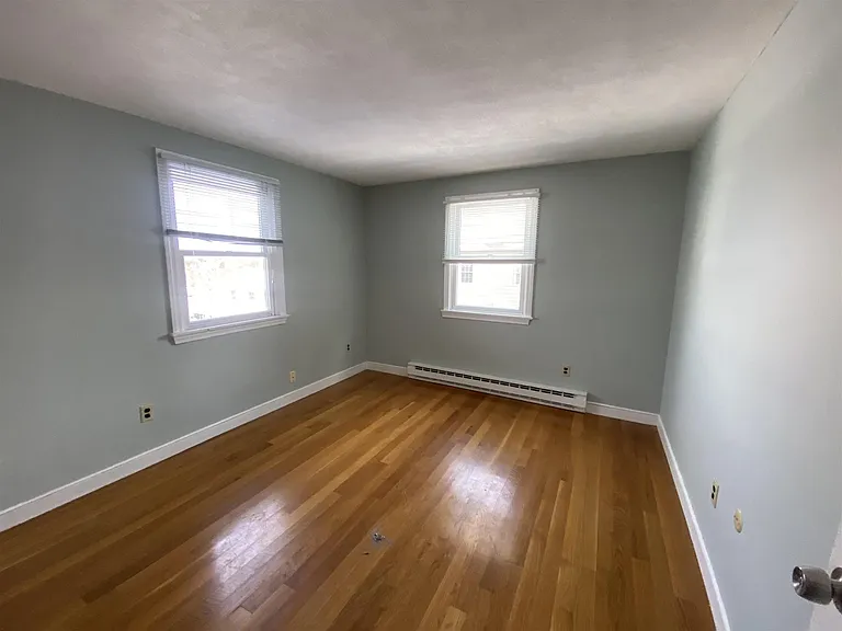 92 Sylvia St #1 — Photo 6