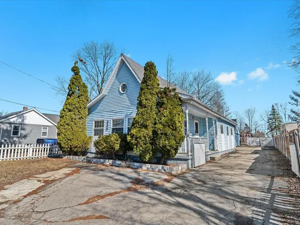 220 Marion Ave, Waterford, MI 48328