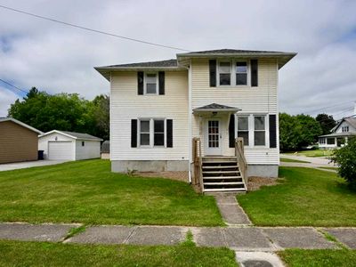 897 Lafayette Ave, Marengo, IA, 52301