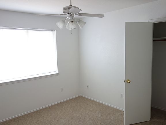 5th image of 2104 Bosswood Dr