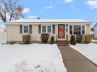 14 Byron St, Cranston, RI 02920