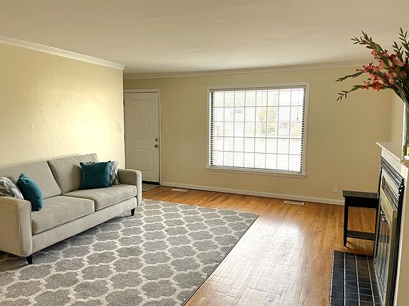 5th image of 707 S Pittsburg Ave