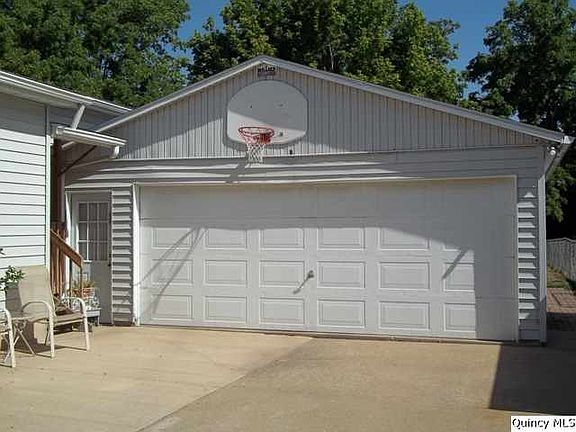 Home for Sale in Quincy, IL $99,500