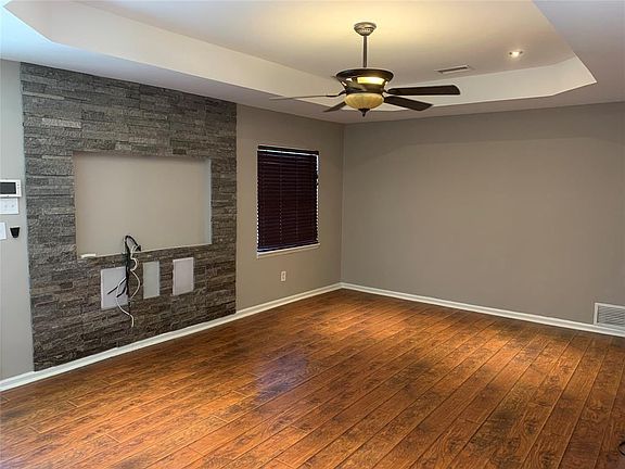 4th image of 2721 William Brewster Dr