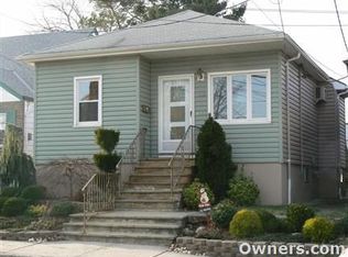 149 Franklin St, Secaucus, NJ 07094