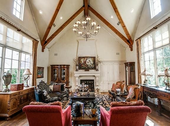 5th image of 7139 Hill Forest Dr