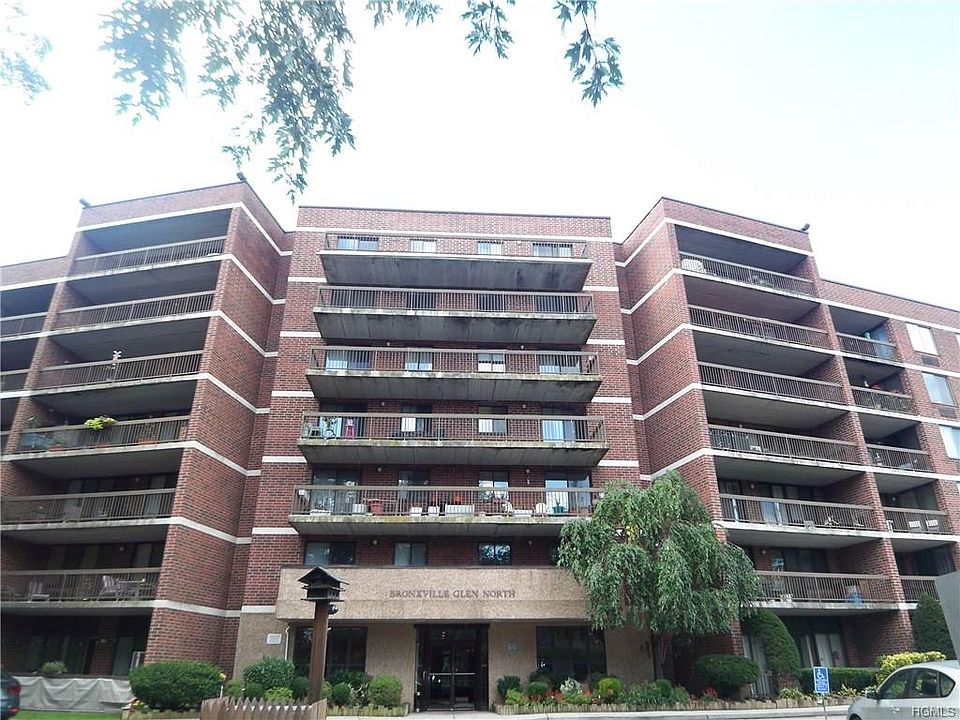 1st image of 1374 Midland Ave APT 103