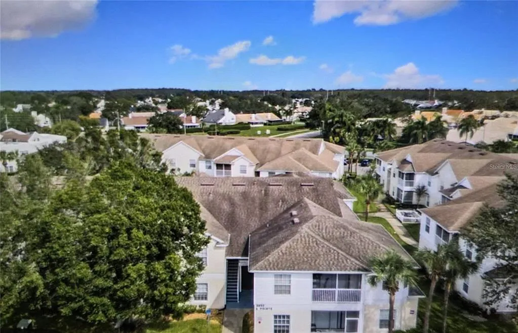 3 bed, 2.0 bath, 1226 sqft, $1,985 — Photo 1