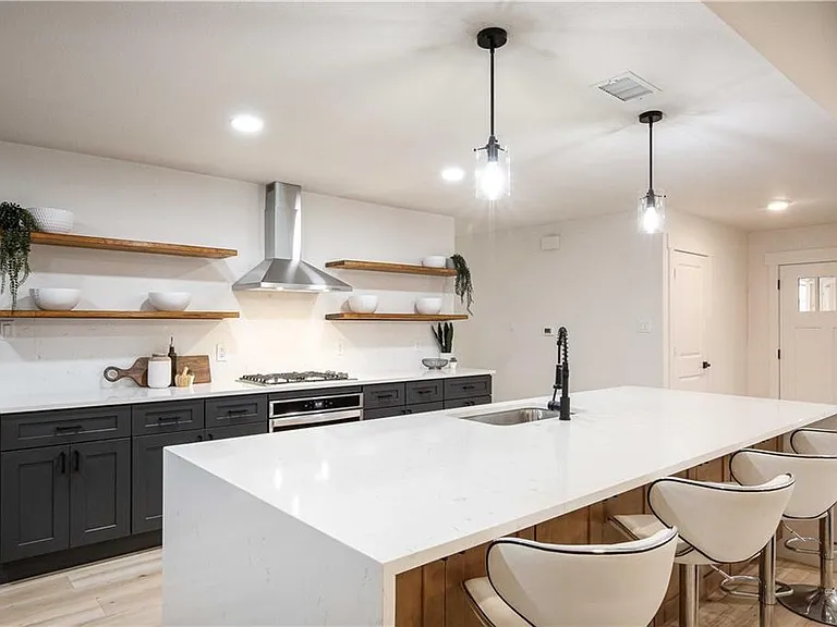 2508 Aldford Dr — Photo 7