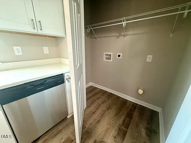 2 bed, 1040 sqft, $1,500 — Photo 3