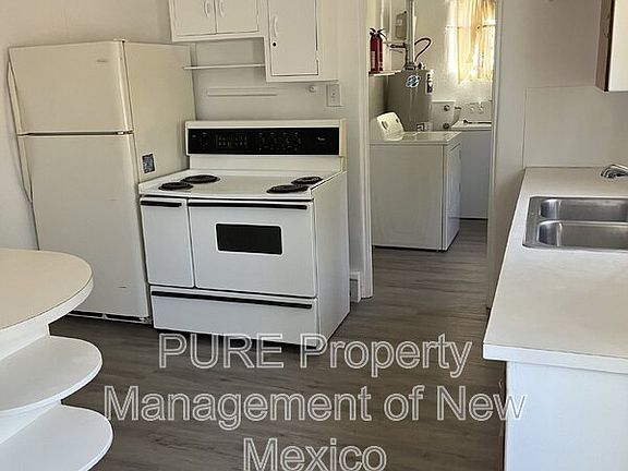 5th image of 303 Truman St NE
