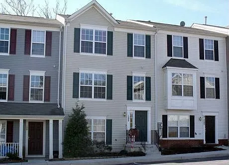 1204 Pendleton Ln photo 1
