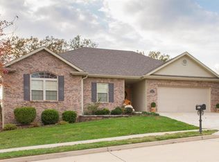 6803 Madison Creek Dr, Columbia, MO 65203