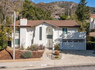 2915 Hopeton Rd, La Crescenta, CA 91214