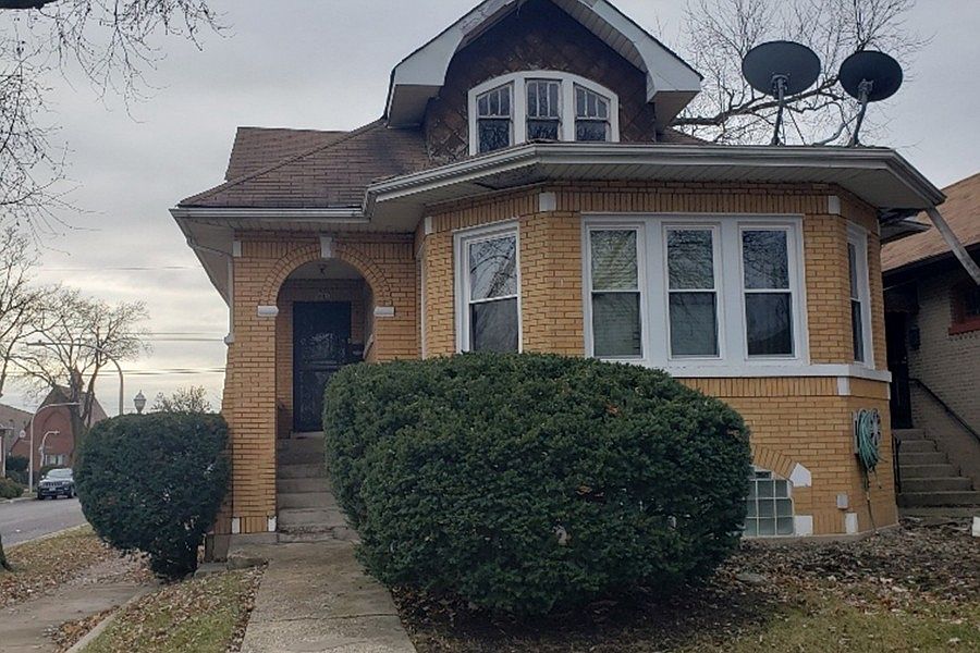 1st image of 5401 W Potomac Ave