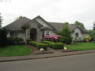 2348 Park Grove Dr, Eugene, OR 97408