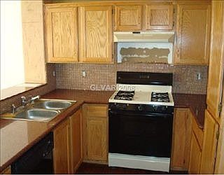 2nd image of 1308 Silver Sierra St