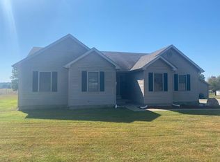 95 Wolf Hollow Rd, Manitou, KY 42436