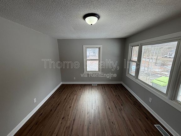 3rd image of 303 2nd St