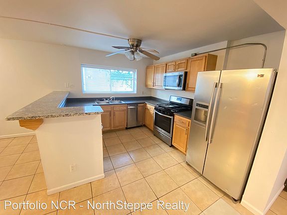 3rd image of 47 E 17th Ave #2877801