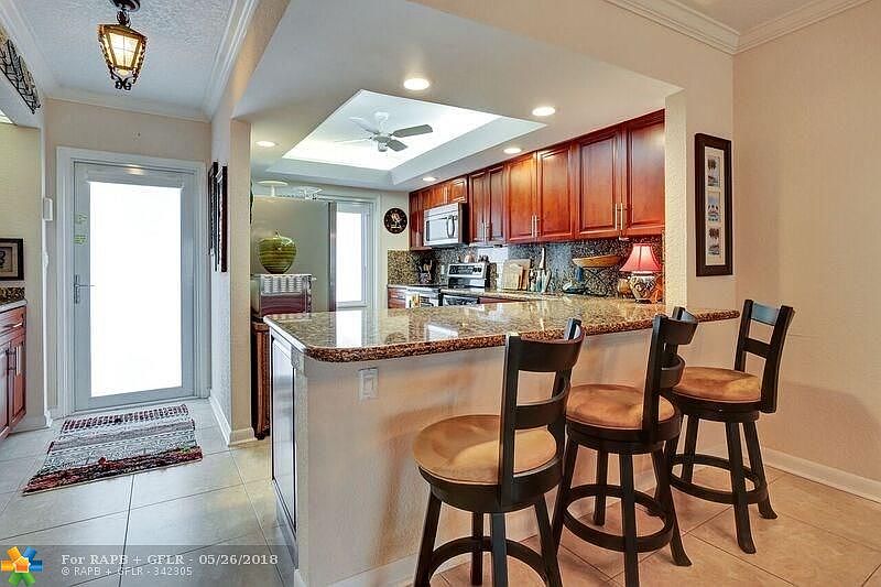 1st image of 2731 NE 14th St #502