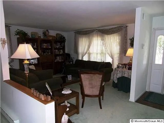 100 Redhill Rd photo 1