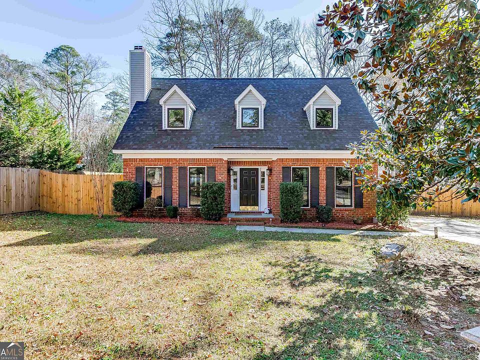1st image of 422 Martha Ln