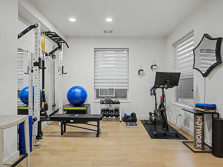 3700 W Beverly Dr — Photo 11