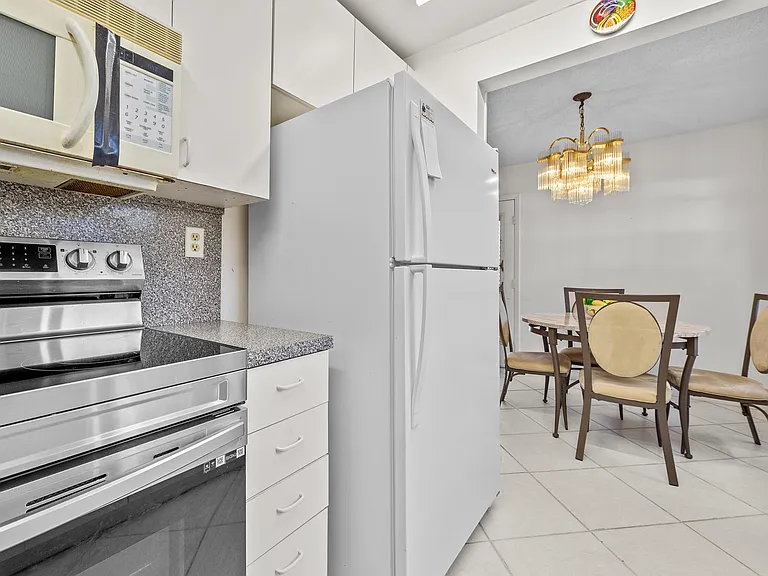 344 Piedmont Trl — Photo 17