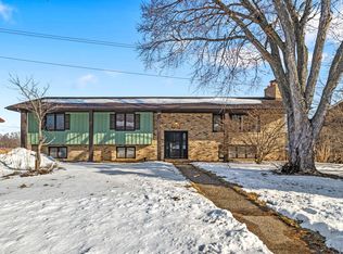 3301 Edgemere Ave, Saint Anthony, MN 55418