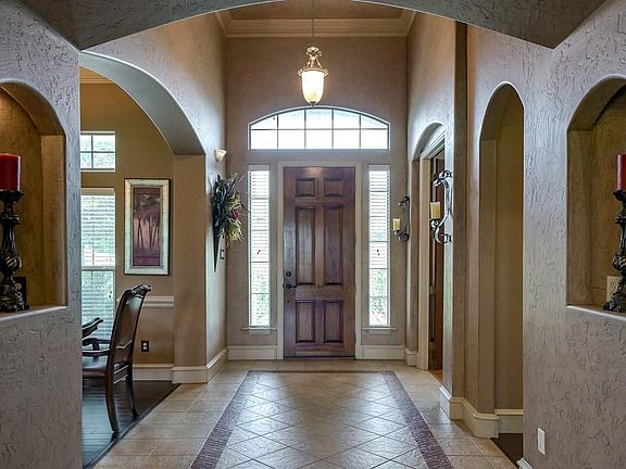 3rd image of 6207 Firenze Dr