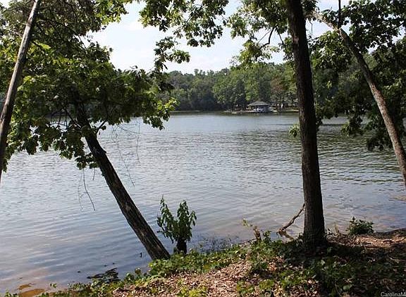 3rd image of 199 Windemere Pointe Dr #17