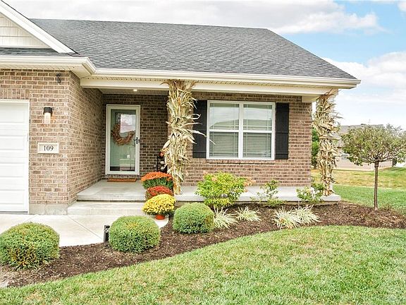 3rd image of 109 Silver Oak Ct
