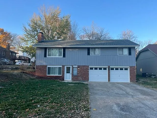 3 bed, 2.5 bath, 1144 sqft, $1,795 — Photo 2