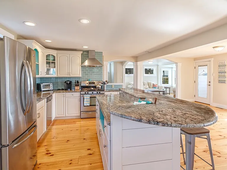 47 Sunset Dr #1 — Photo 8