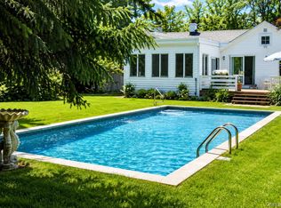 45 New Jersey Ave, Bellport, NY 11713