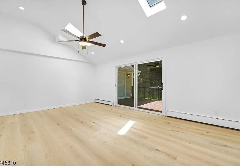 306 Warrenville Rd — Photo 21