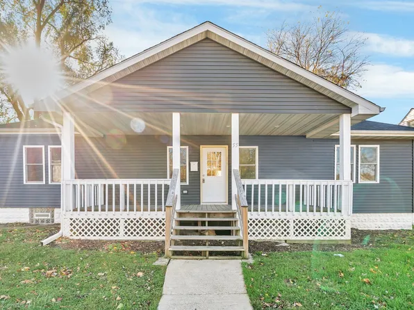 55 E 2nd St, Coal City, IL 60416