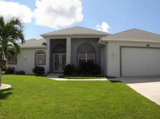 206 SW 39th Ter, Cape Coral, FL 33914