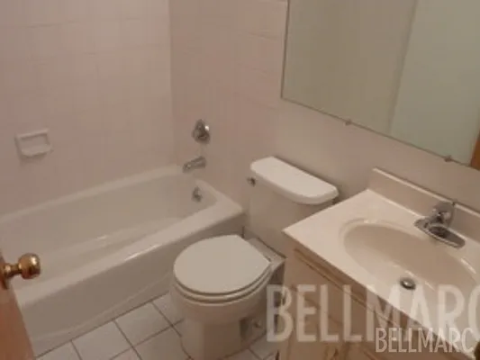 Rented by Bellmarc Realty | media 6