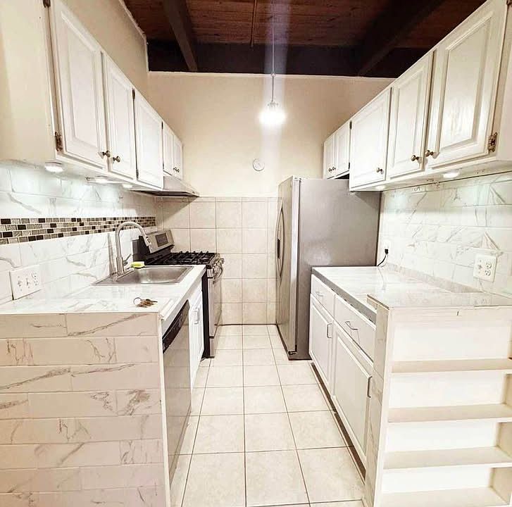 1st image of 7711 Donnybrook Ct