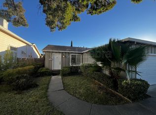 909 Breton Dr, Fairfield, CA 94533