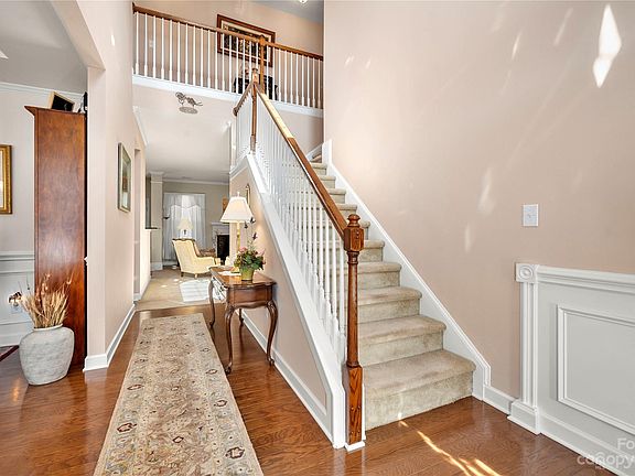 4th image of 6088 Piscataway Ct