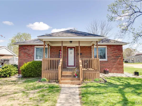 343 Logan St, Bethalto, IL 62010