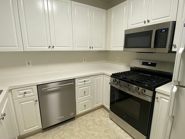 Brand new gas stove and microwave